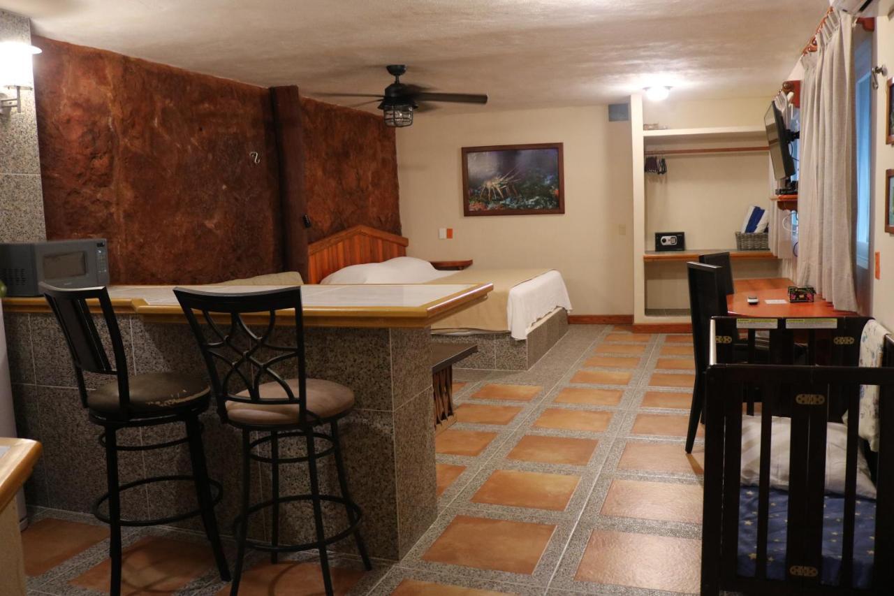 The Diving Lodge Downtown Puerto Morelos Buitenkant foto
